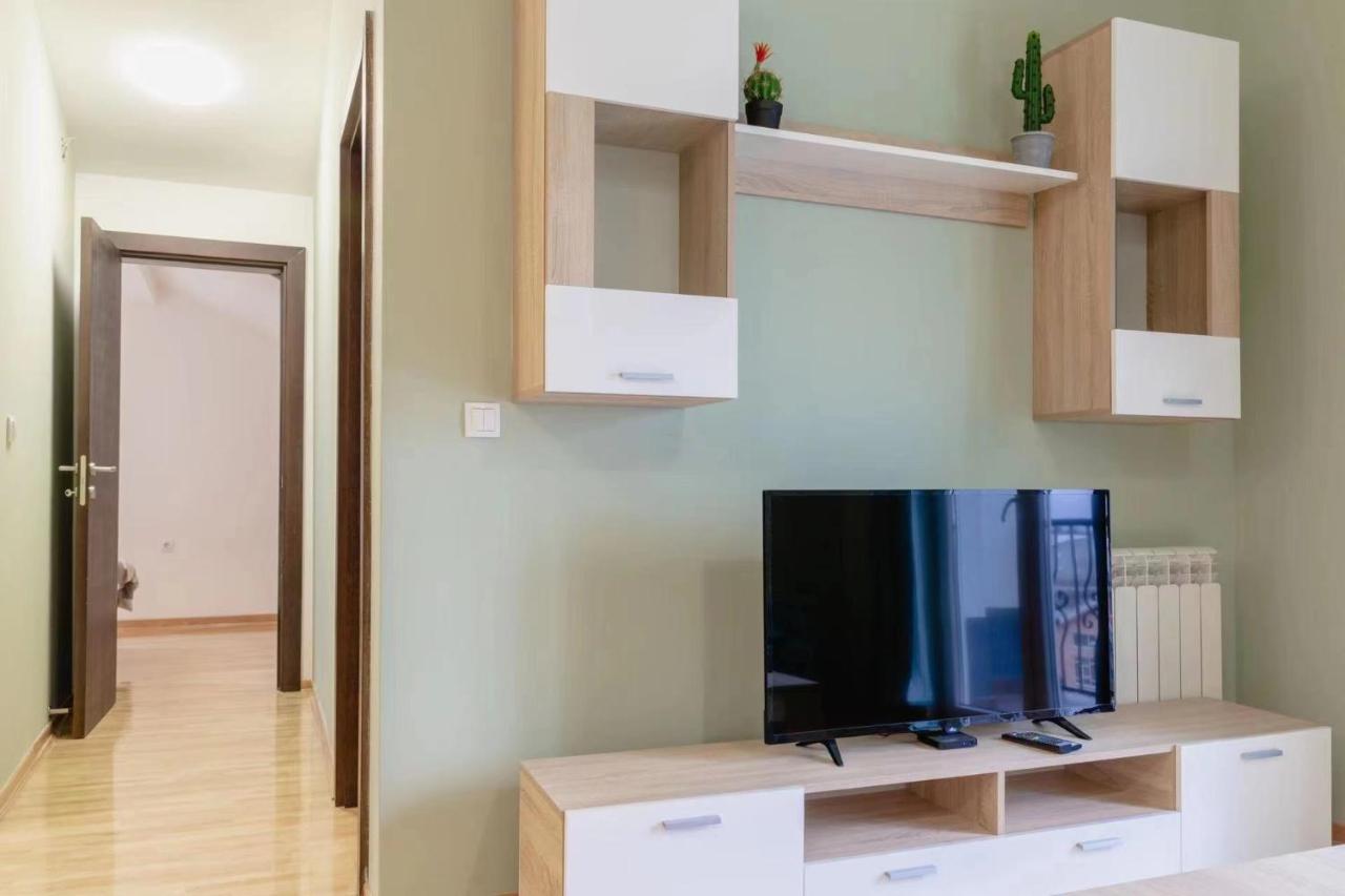 Airmi Hotel Surcin Ngoại thất bức ảnh